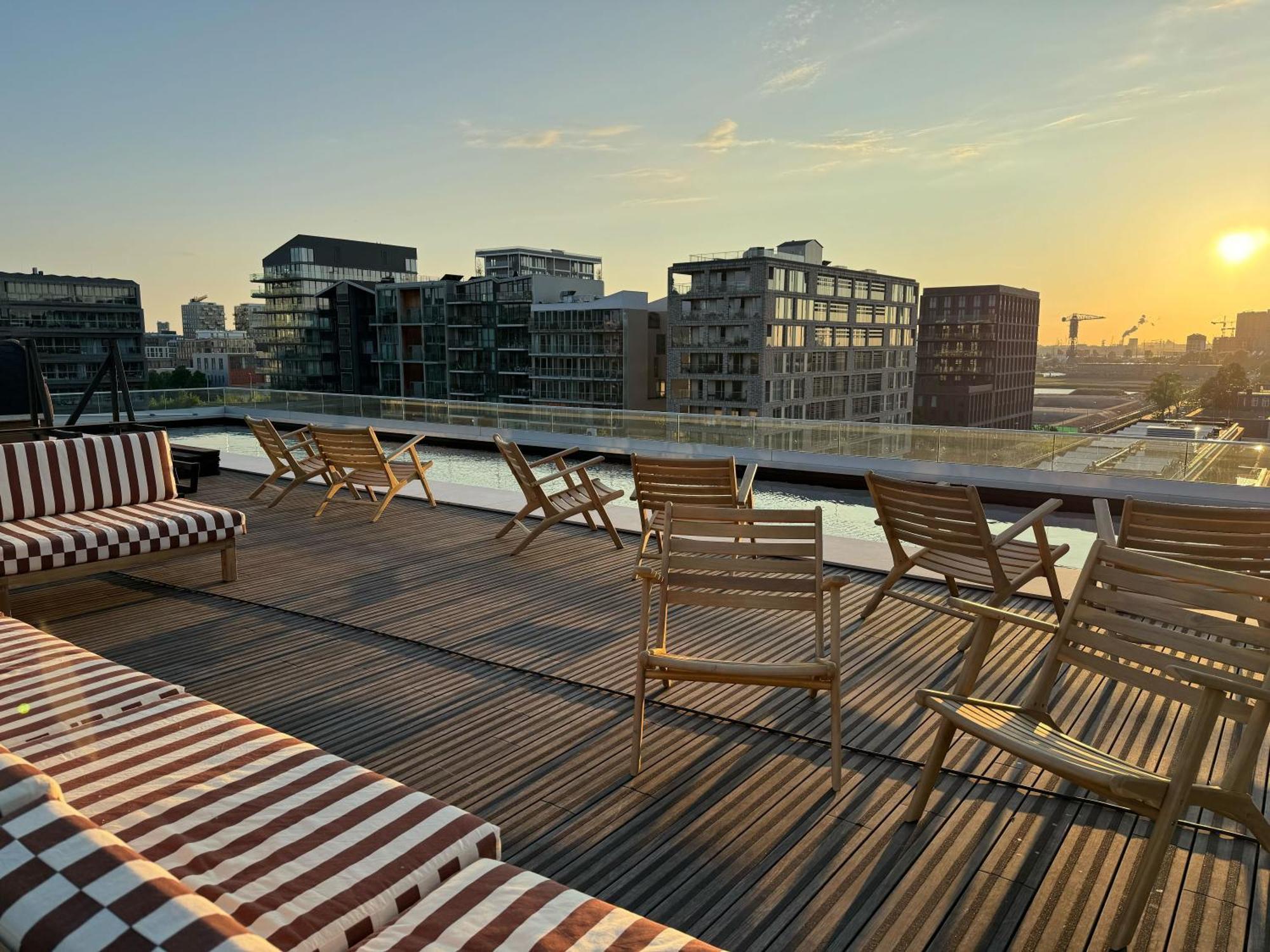 Bob W Amsterdam Noord Aparthotel Екстериор снимка